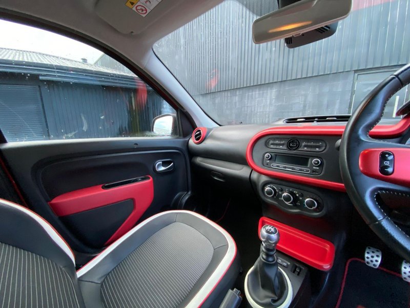 RENAULT TWINGO