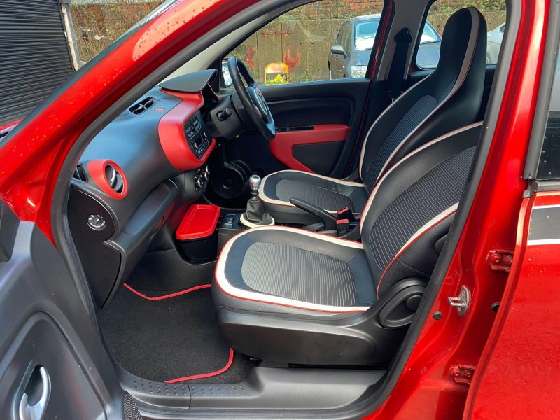 RENAULT TWINGO