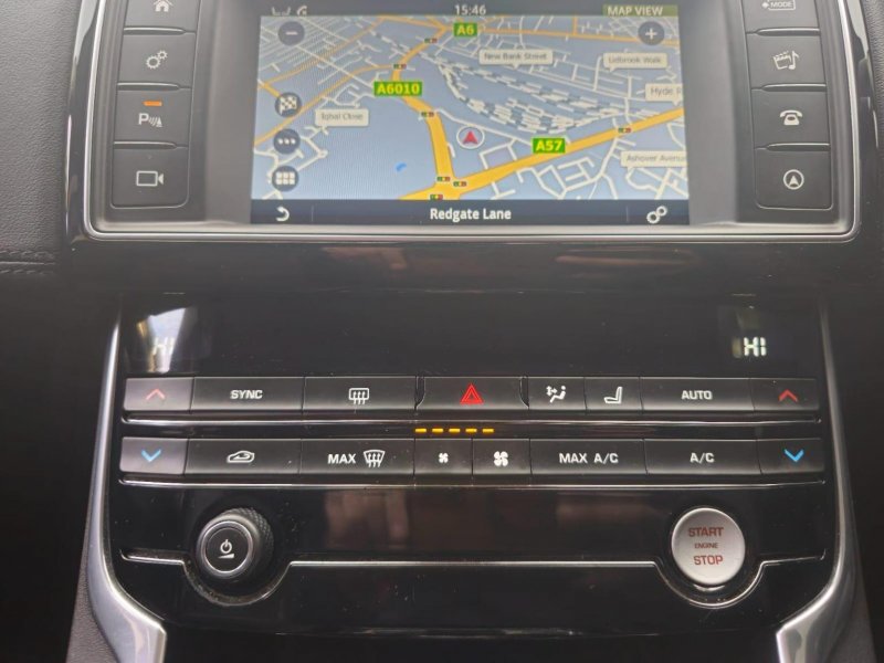 JAGUAR XE