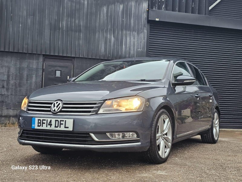 VOLKSWAGEN PASSAT