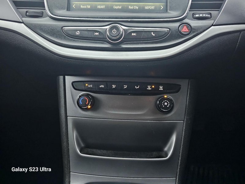 VAUXHALL ASTRA