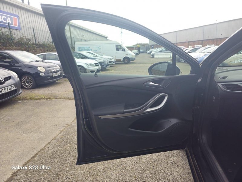 VAUXHALL ASTRA