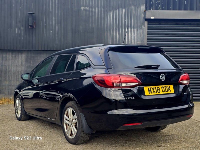 VAUXHALL ASTRA