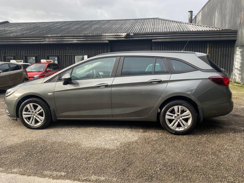 VAUXHALL ASTRA