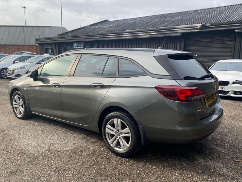 VAUXHALL ASTRA