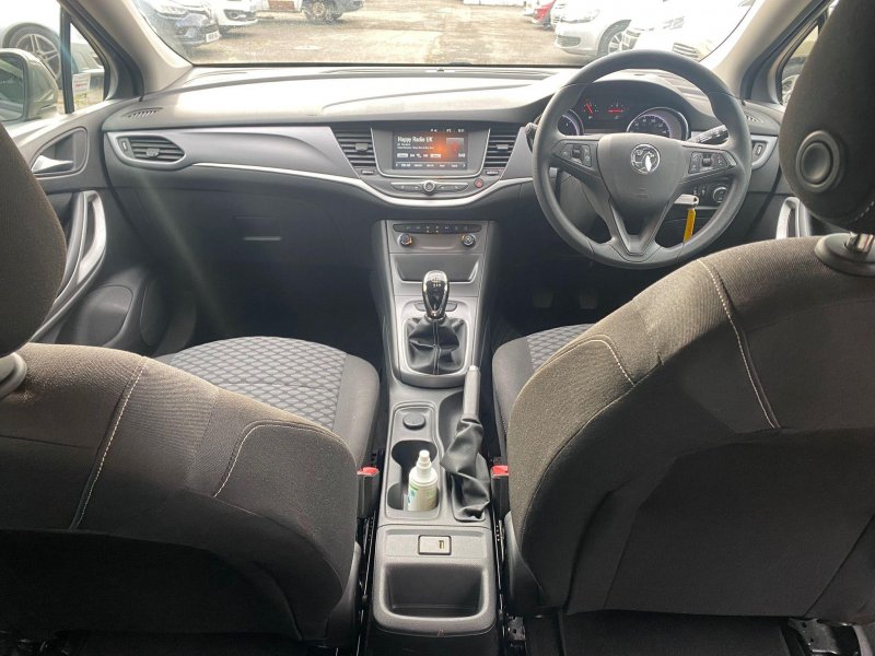 VAUXHALL ASTRA