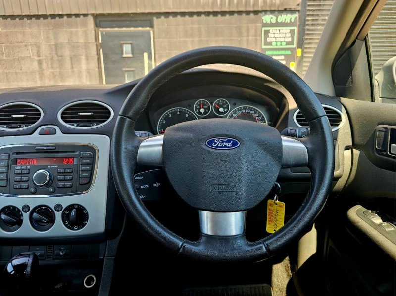 FORD FOCUS