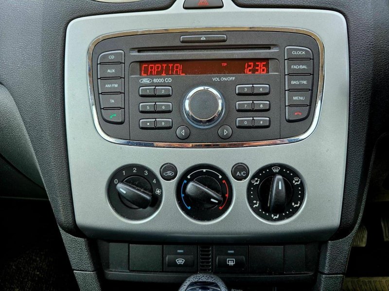 FORD FOCUS