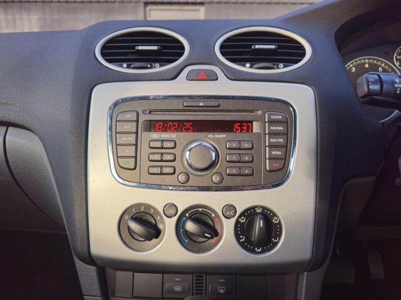 FORD FOCUS