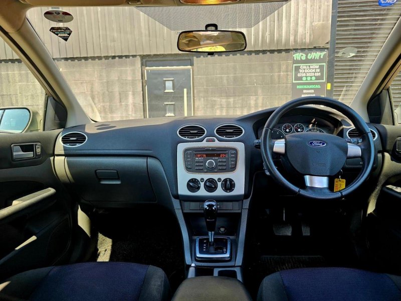 FORD FOCUS