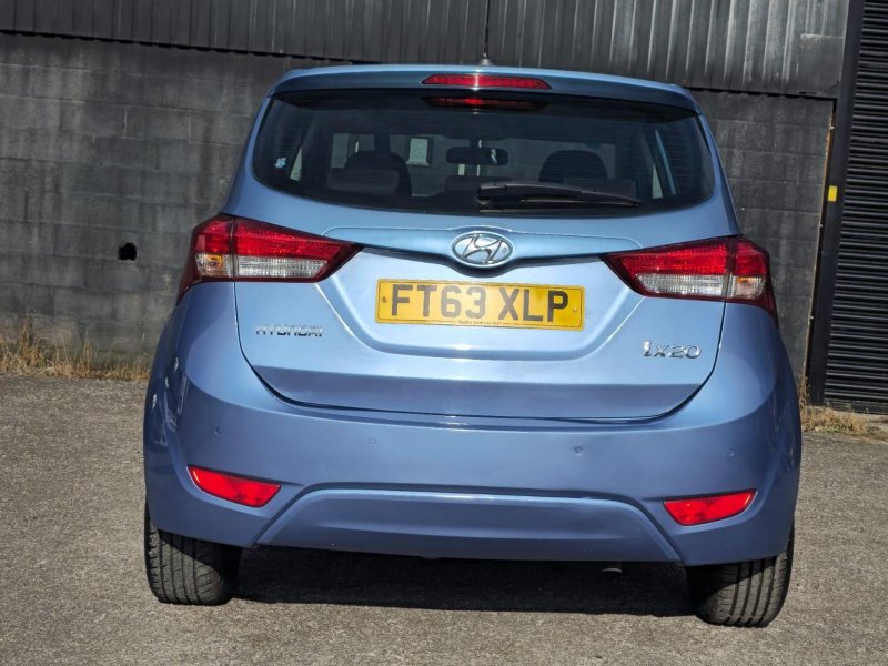 HYUNDAI IX20