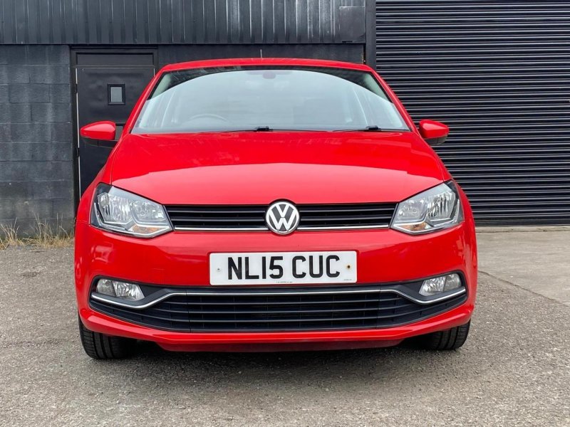 VOLKSWAGEN POLO