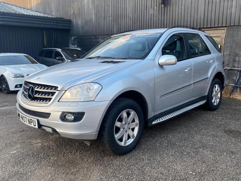 MERCEDES-BENZ M CLASS