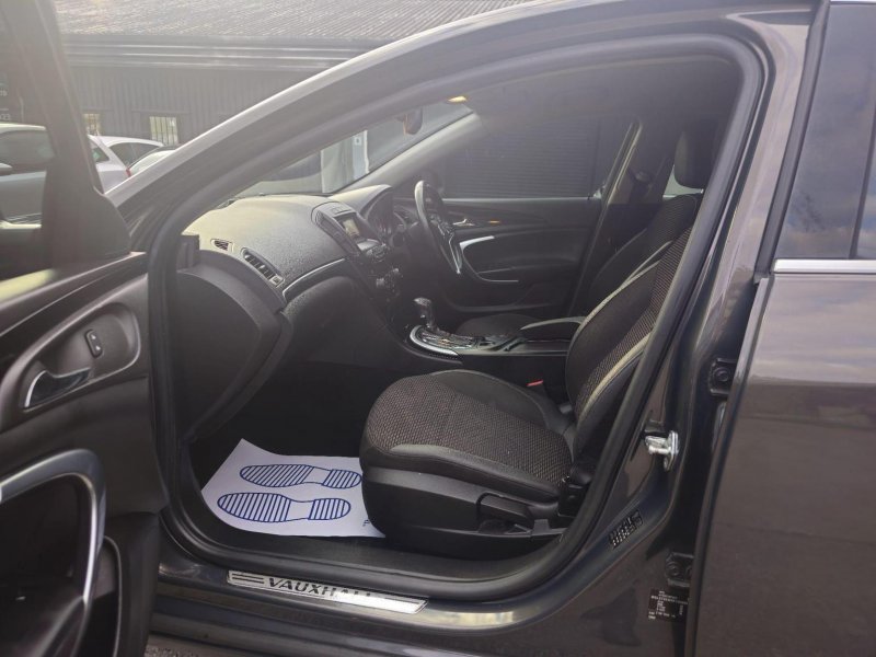 VAUXHALL INSIGNIA