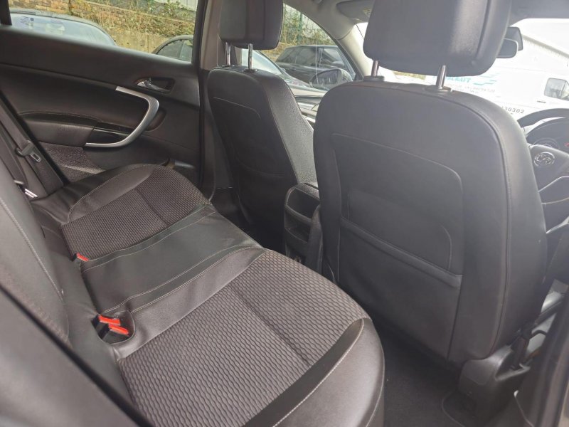 VAUXHALL INSIGNIA