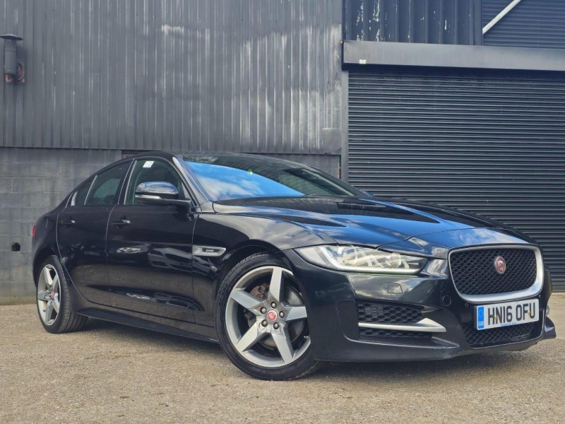 JAGUAR XE