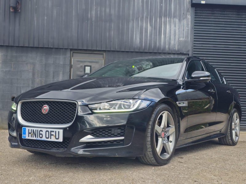JAGUAR XE