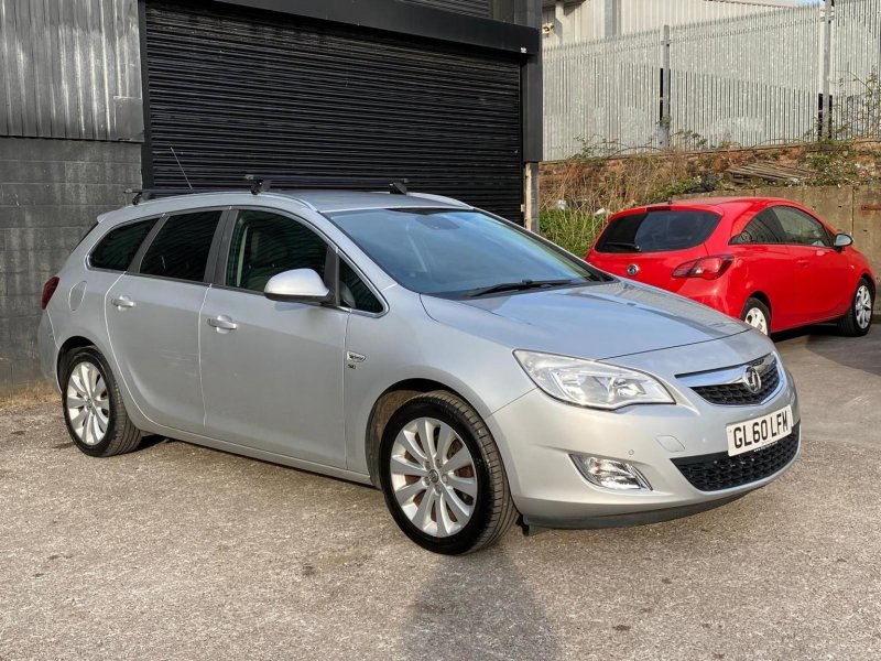 VAUXHALL ASTRA
