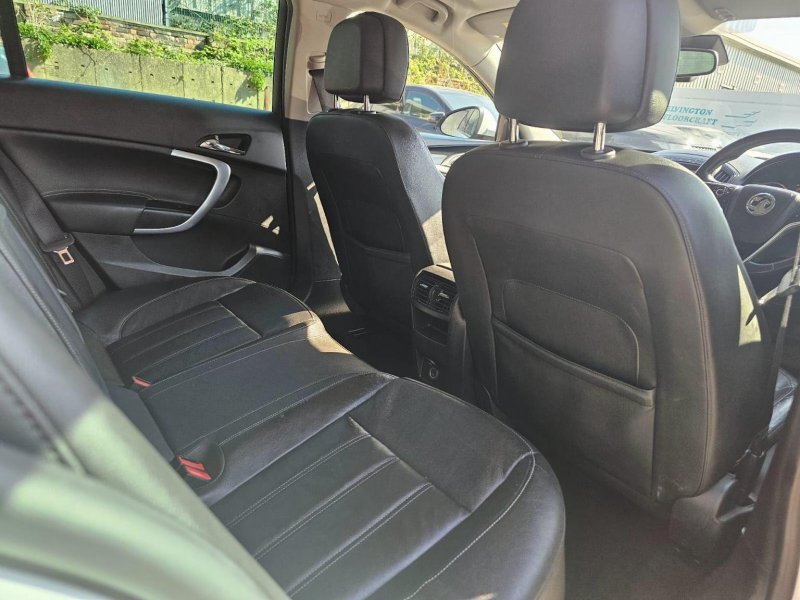 VAUXHALL INSIGNIA