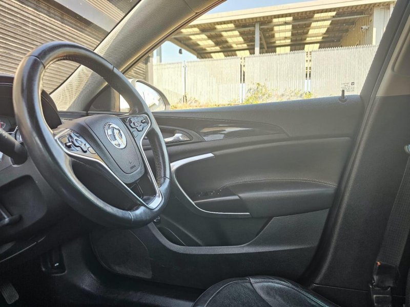 VAUXHALL INSIGNIA