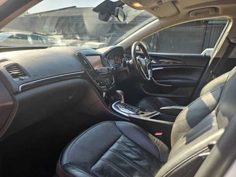 VAUXHALL INSIGNIA