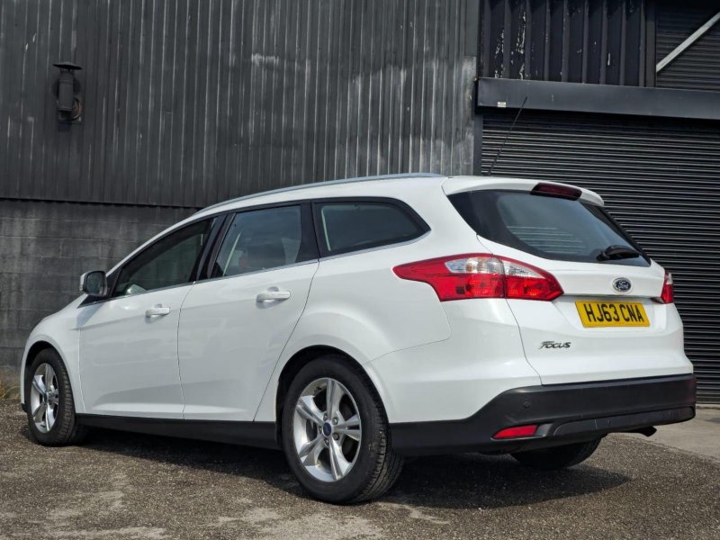 FORD FOCUS