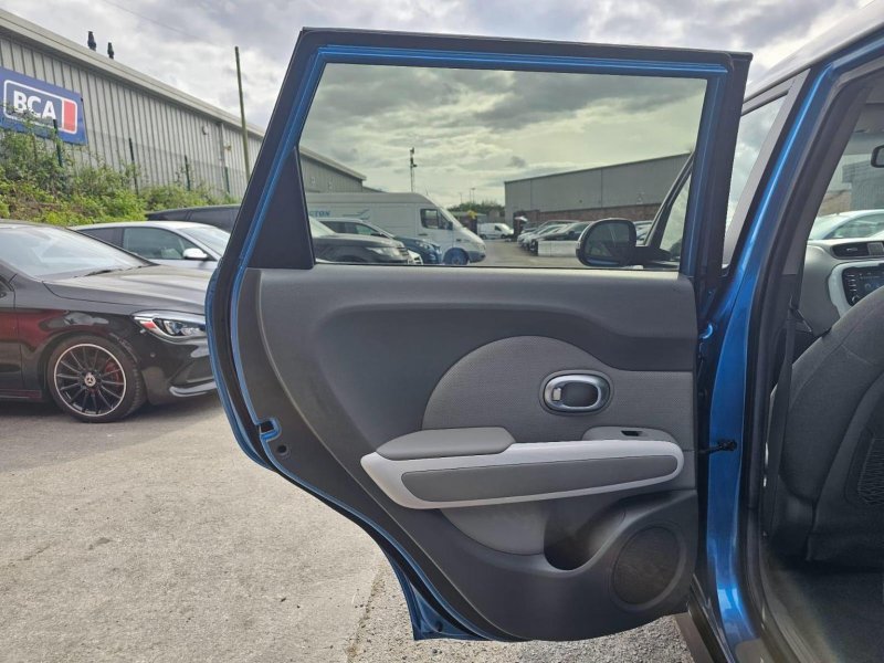 KIA SOUL