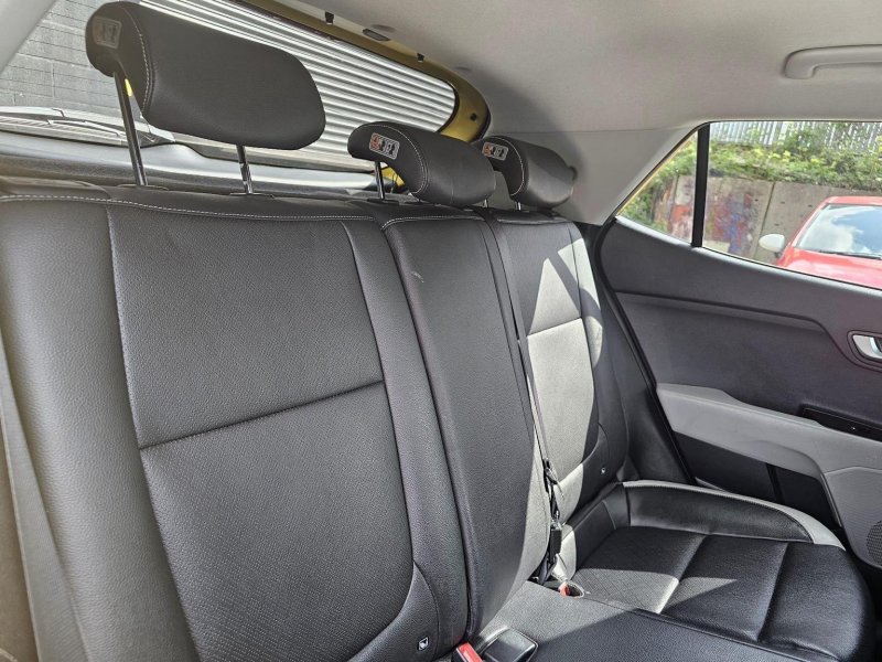 KIA STONIC
