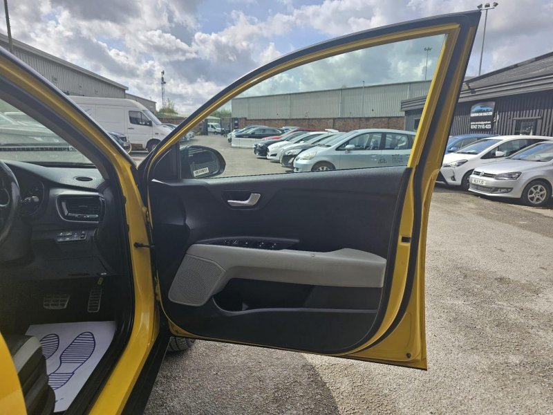 KIA STONIC