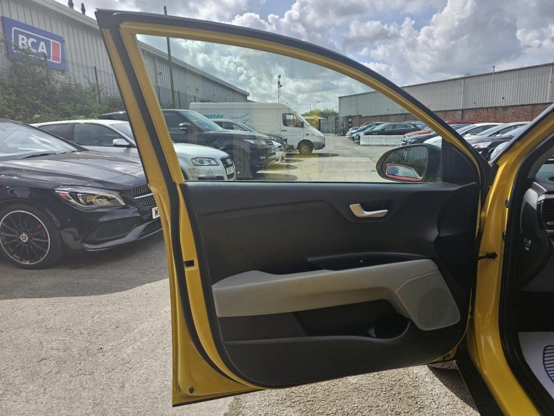 KIA STONIC