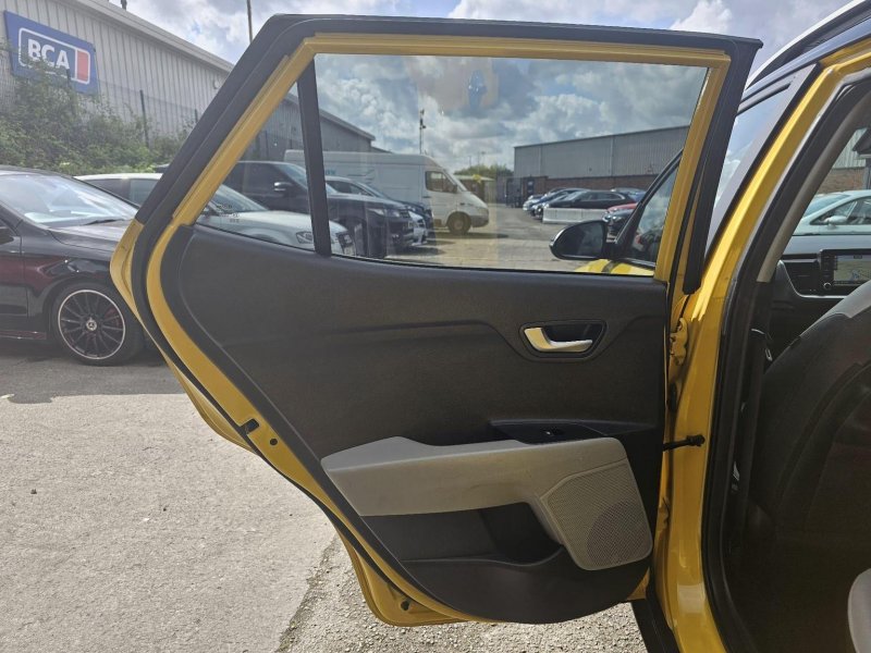 KIA STONIC