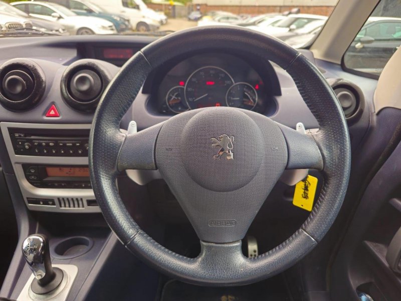 PEUGEOT 1007