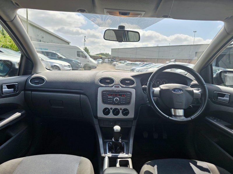 FORD FOCUS
