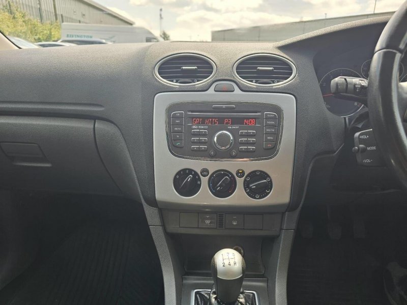 FORD FOCUS
