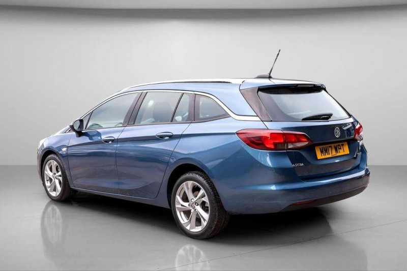 VAUXHALL ASTRA