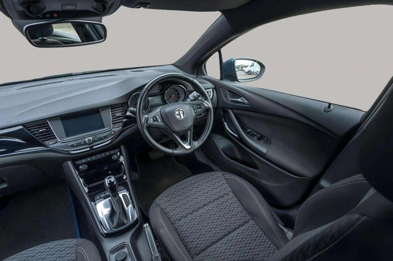 VAUXHALL ASTRA