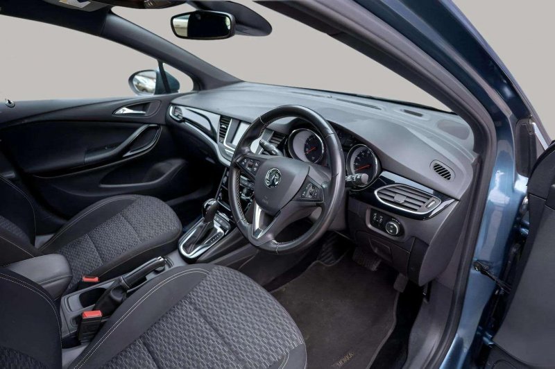 VAUXHALL ASTRA