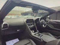 BMW 8 SERIES