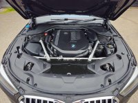 BMW 8 SERIES
