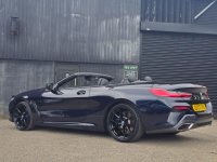 BMW 8 SERIES