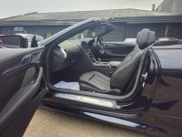 BMW 8 SERIES