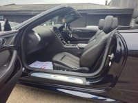 BMW 8 SERIES
