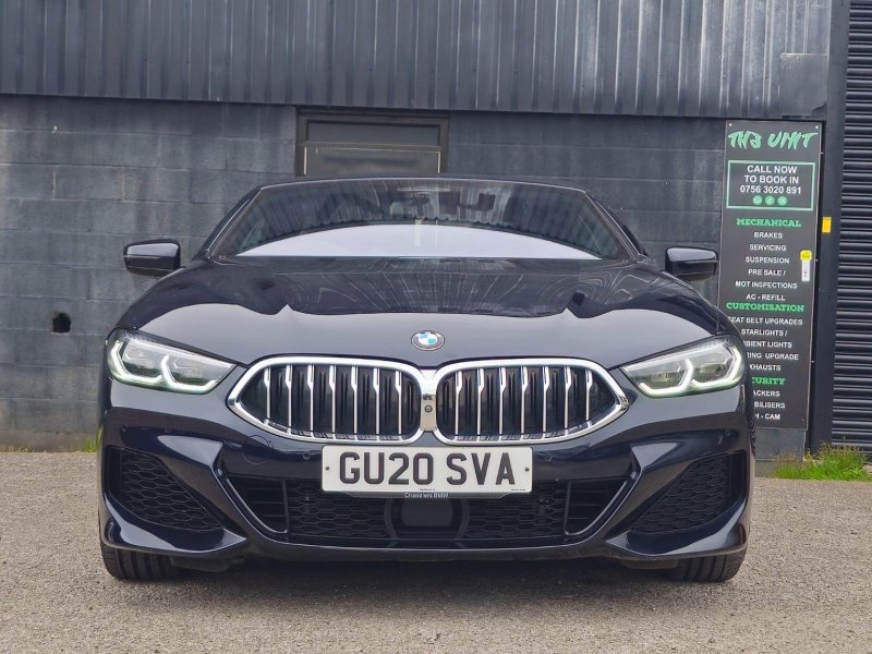 BMW 8 SERIES
