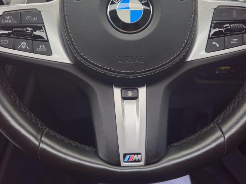 BMW 8 SERIES