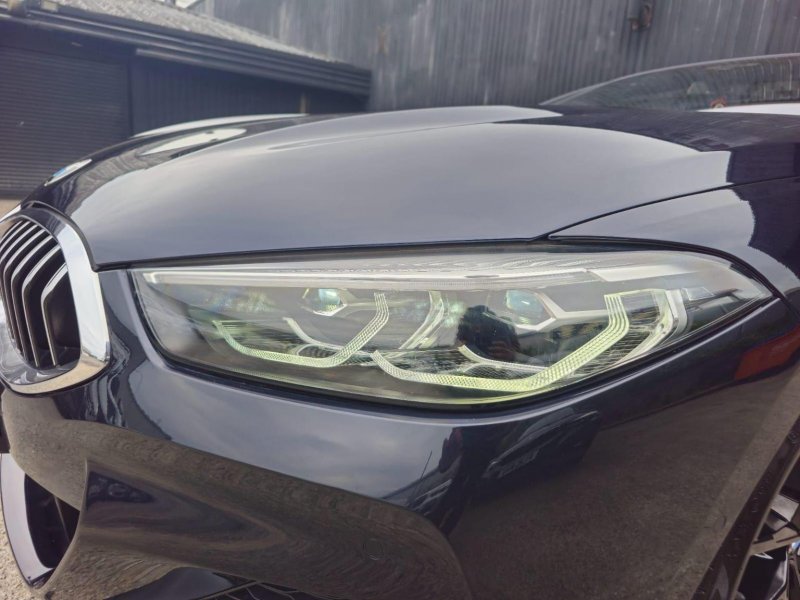 BMW 8 SERIES
