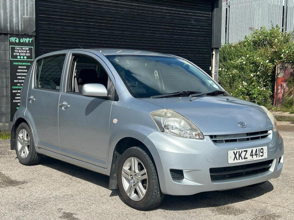 2009 Daihatsu Sirion